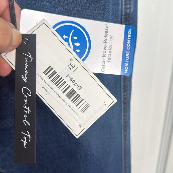 Judy Blue High Waist Cool Denim Control Top Flare New with Tag W1050 Sz 1/25 - Picture 3 of 10